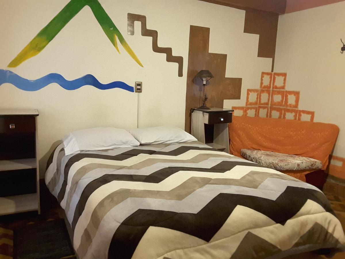 Hostal La Casa Del Sol Copacabana  Eksteriør billede